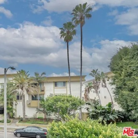 Buy this 1 bed condo on 8163 Redlands Street in Los Angeles, CA 90293