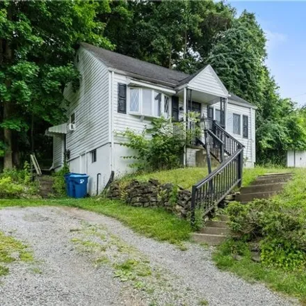 Image 2 - 10110 Clair Ave, Pittsburgh, Pennsylvania, 15235 - House for sale
