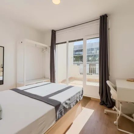 Rent this 1 bed apartment on 72 - Rosselló 217 in Carrer del Rosselló, 08001 Barcelona