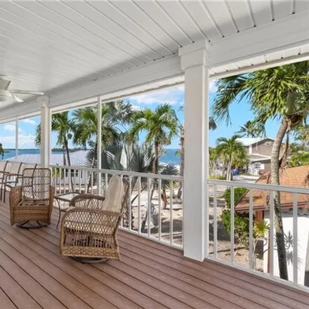 Image 7 - 298 Curlew Street, Fort Myers Beach, Lee County, FL 33931, USA - House for sale