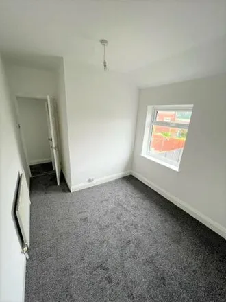 Image 6 - Sandhall Green, Fountainhead, HX2 0DW, United Kingdom - Townhouse for rent
