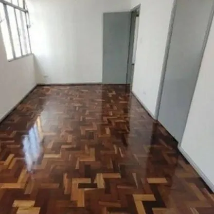 Buy this 2 bed apartment on Avenida Juscelino Kubitschek in Ipiranga, Londrina - PR