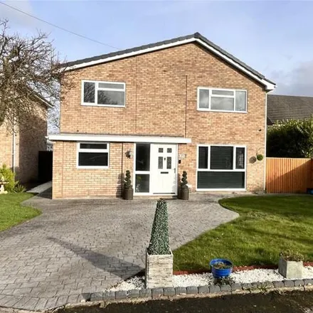 Buy this 5 bed house on Whittington Close in Shrewsbury, SY1 4TG