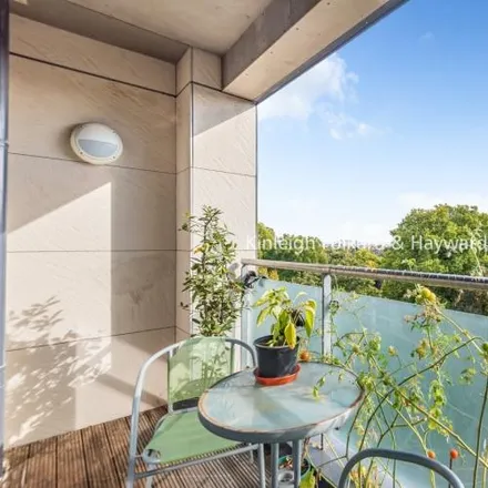 Rent this 1 bed apartment on Bollo Bridge Road in London, W3 8AX