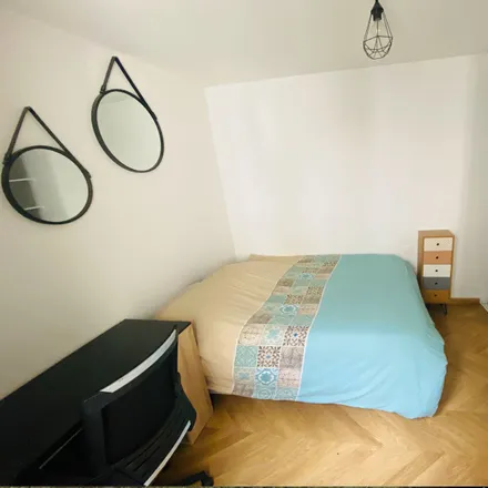 Image 5 - 17 Rue Bouret, 75019 Paris, France - Apartment for rent