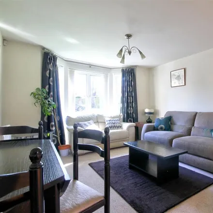 Image 3 - 96-101 Highfield Rise, Chester-le-Street, DH3 3UY, United Kingdom - Apartment for rent