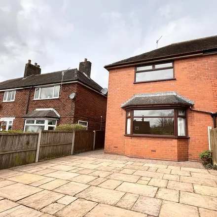 Rent this 2 bed duplex on Geoffrey Avenue in Leek, ST13 5PQ