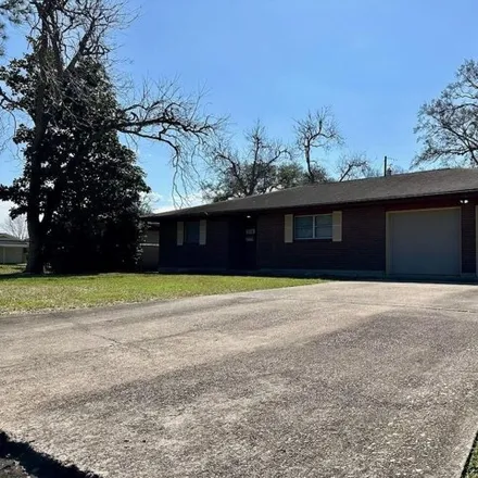 Image 2 - 774 South 17th Street, Nederland, TX 77627, USA - House for rent
