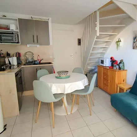 Rent this 2 bed house on Valras-Plage in Rue Enseigne de Chauliac, 34350 Valras-Plage