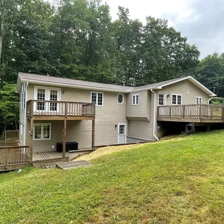 Buy this 3 bed house on 383 Chinquapin Ridge in Raleigh County, WV 25843