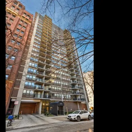 Buy this 1 bed condo on Park View Tower in 2740 North Pine Grove Avenue, Chicago