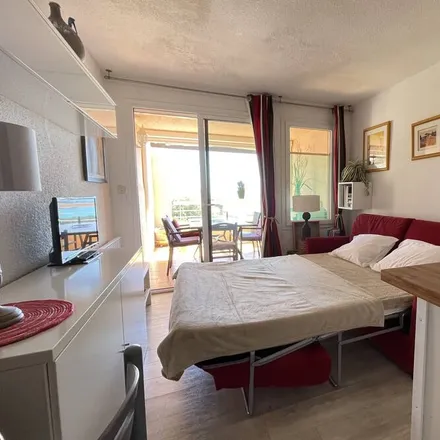 Rent this 1 bed apartment on 83120 Sainte-Maxime
