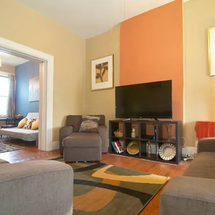 Rent this 3 bed apartment on Indiana & 34th Street in South Indiana Avenue, Chicago