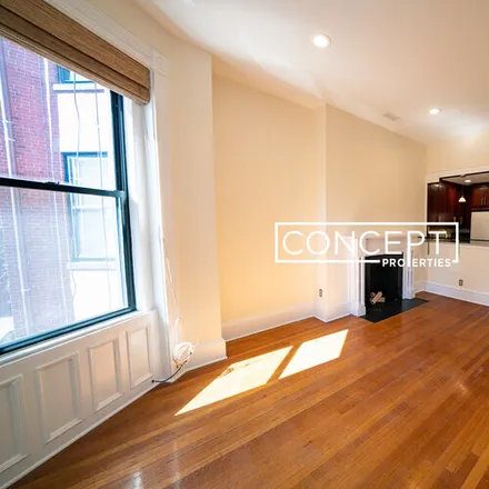 Rent this 3 bed apartment on 298 Commonwealth Ave