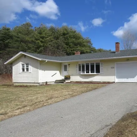 Buy this 3 bed house on 133 Lakeview Drive in Rockland, ME 04841
