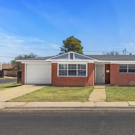 Buy this 3 bed house on 2520 East 25th Street in Odessa, TX 79761