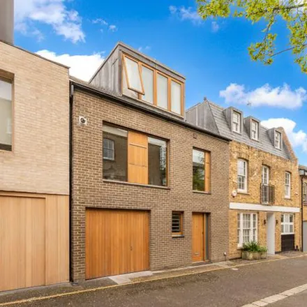 Rent this 3 bed apartment on 6 Boyne Terrace Mews in London, W11 3LR