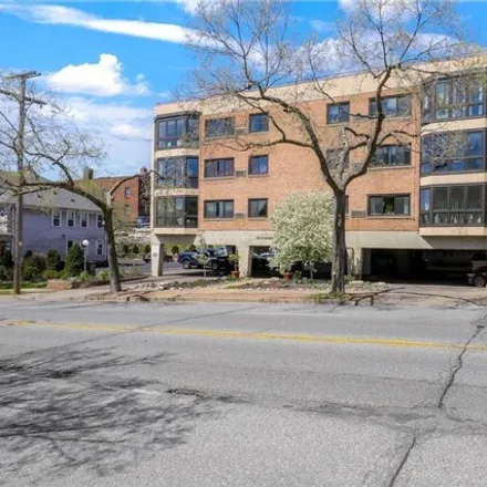 Buy this 1 bed condo on 504 West Franklin Avenue in Minneapolis, MN 55405