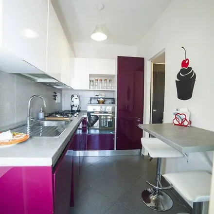Image 2 - Via Giulio Cesare, 00058 Santa Marinella RM, Italy - Apartment for rent