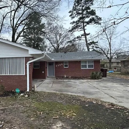 Buy this 3 bed house on 2360 West 38th Avenue in Pine Bluff, AR 71603
