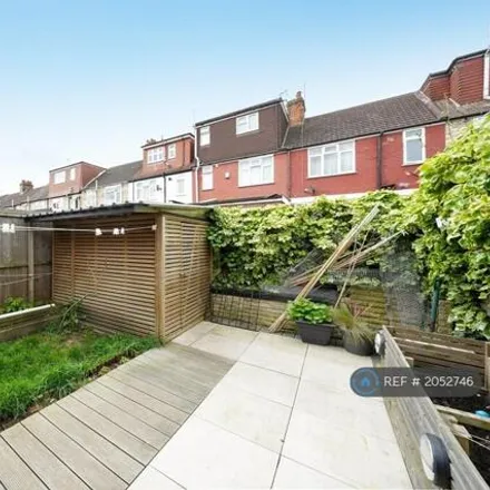Image 5 - Salmons Road, London, N9 7JS, United Kingdom - Townhouse for rent