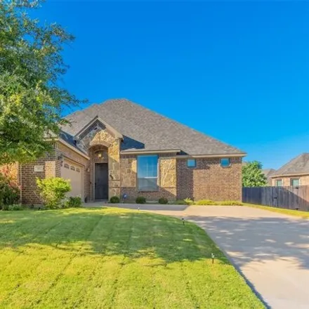 Buy this 4 bed house on 411 Sagebrush Lane in Waxahachie, TX 75165