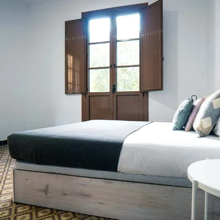 Rent this 1 bed room on Carrer Nou de la Rambla in 106, 08001 Barcelona