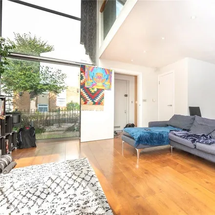 Image 1 - 35 Stanford Road, London, N11 3HY, United Kingdom - Duplex for rent