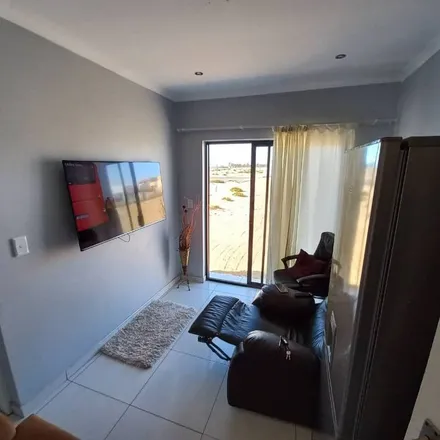 Rent this 3 bed apartment on Tasty Table Cafe in Diaz Road, Kouga Ward 11