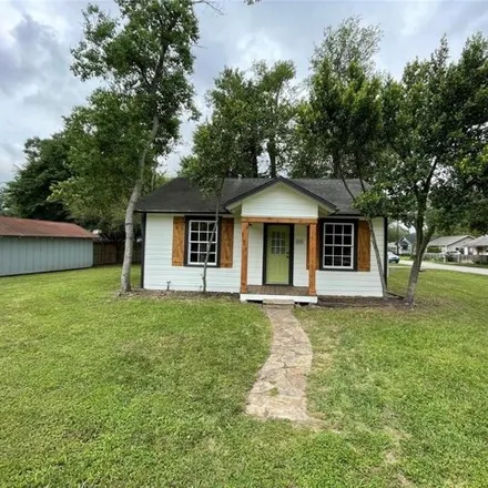 Rent this 2 bed house on 419 Tyler Street in Tomball, TX 77375