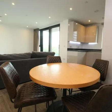 Image 5 - Sutton Plaza, Sutton Court Road, London, SM1 4FW, United Kingdom - Apartment for rent