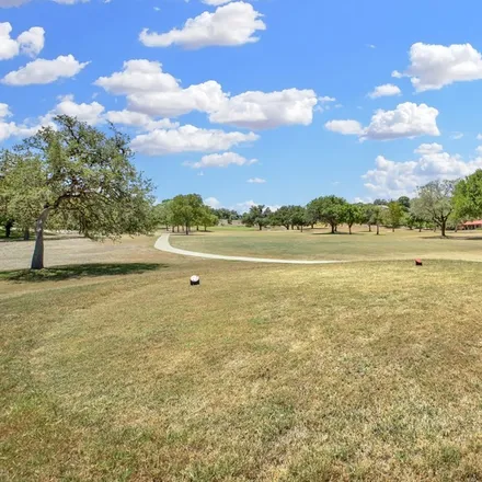 Image 5 - 2204 Rock Creek Drive, Kerrville, TX 78028, USA - House for sale