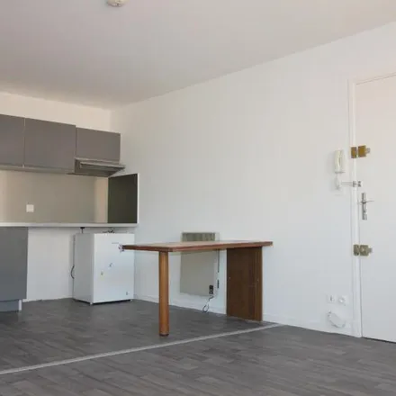 Rent this 1 bed apartment on 17 Grande Rue Nazareth in 31000 Toulouse, France