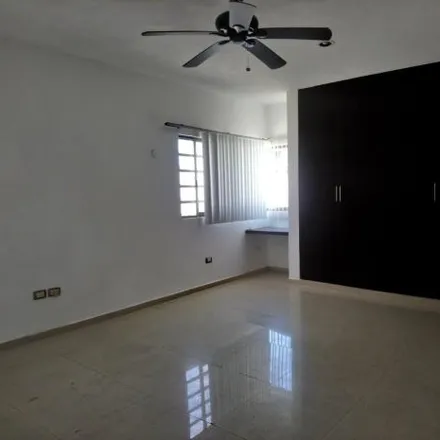 Rent this 4 bed house on Calle 30 in 97117 Mérida, YUC