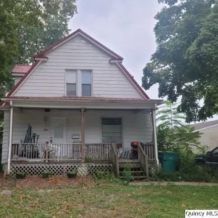 Buy this 3 bed house on 379 West Wheeler Street in Macomb, IL 61455