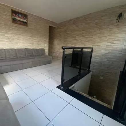 Buy this 5 bed house on Rua 7 de Setembro in Jardim Ipê, São Bernardo do Campo - SP