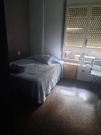 Rent this 3 bed room on Bonpreu in Carrer de Pi i Margall, 08025 Barcelona