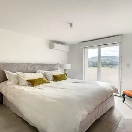 Image 5 - Cavalareccie, 20219 Vivario, France - Apartment for rent