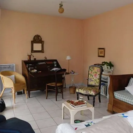 Rent this 3 bed apartment on 51 Lices Georges Pompidou in 81000 Albi, France