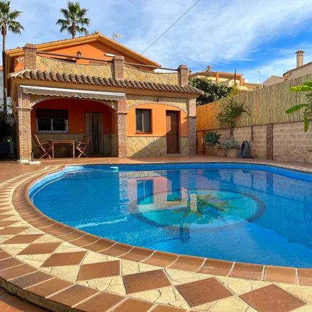 Rent this 5 bed house on unnamed road in 29120 Alhaurín el Grande, Spain