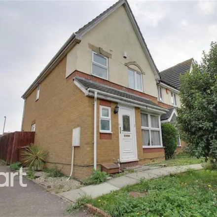 Rent this 3 bed house on 198 Drake Road in Grays, RM16 6RW
