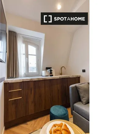 Image 2 - 20 Rue Théodule Ribot, 75017 Paris, France - Apartment for rent