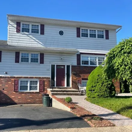 Rent this 3 bed house on 444 Taylor Avenue in South Hackensack, Bergen County