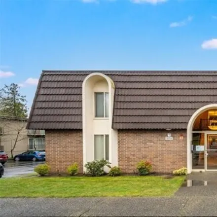 Buy this 2 bed condo on 11108 Northeast 68th Street in Kirkland, WA 98033