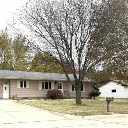 Buy this 3 bed house on 198 12th Avenue Northeast in Sioux Center, IA 51250
