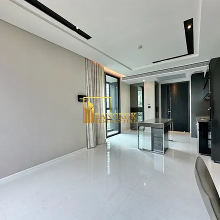 Rent this 1 bed apartment on Saphan 55 Street Food Shelter in Soi Sukhumvit 55, Vadhana District