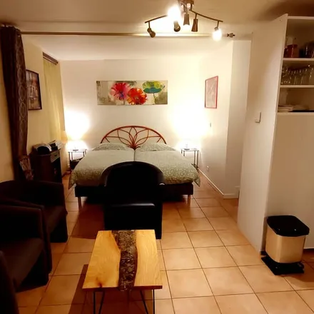 Rent this 2 bed house on 47300 Villeneuve-sur-Lot