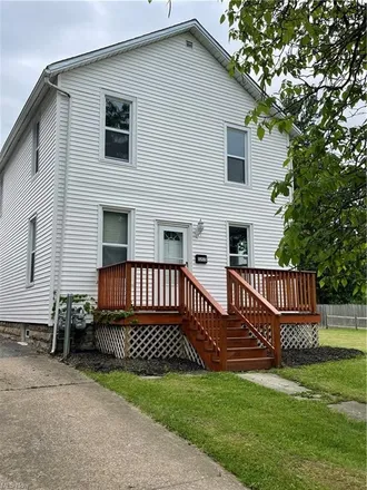 Buy this 4 bed duplex on 1215 West 22nd Street in Lorain, OH 44052