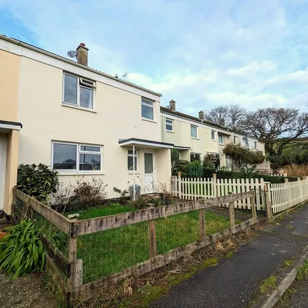 Rent this 3 bed townhouse on Percuil View in St. Mawes, TR2 5AU