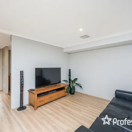 Image 9 - Silvestro Lane, Madeley WA 6065, Australia - Apartment for rent